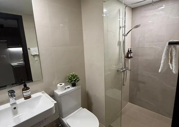 Cozy 1br In Bgc At Park Mckinley West Near Airport *